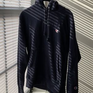 Navy champion hoodie size small